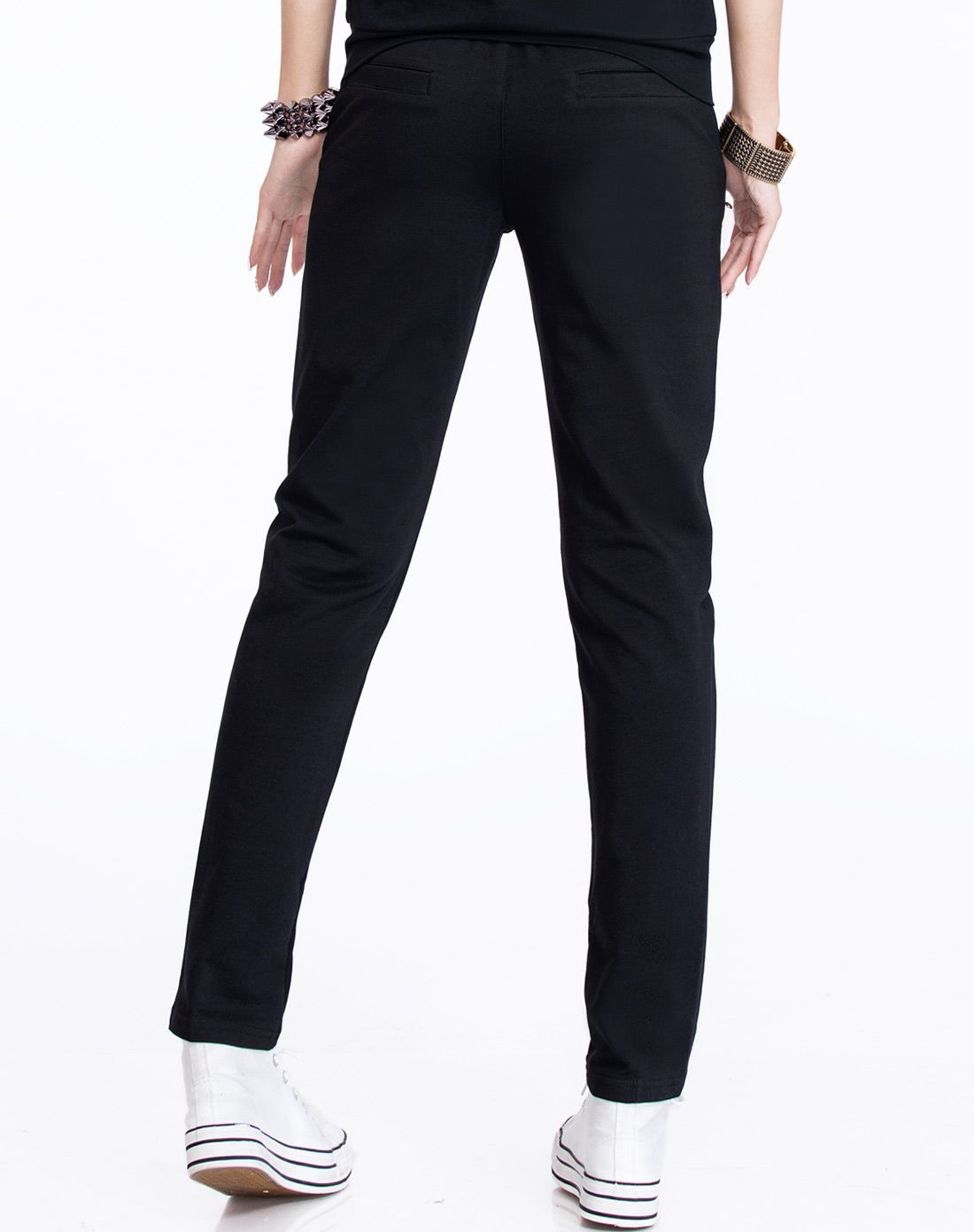 女款黑色健美裤 潮流印花