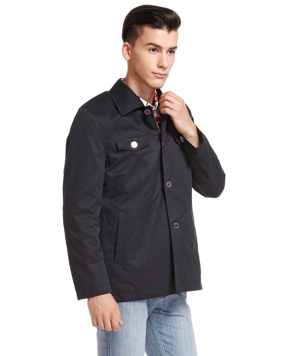 黑色成熟魅力翻领长袖外套