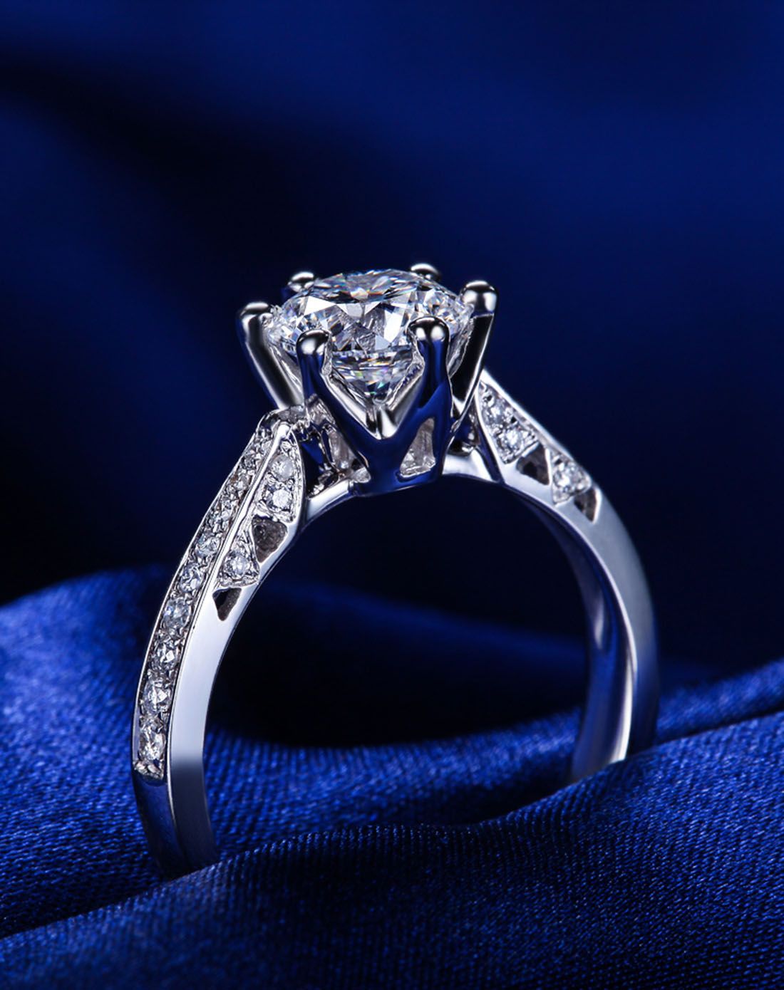 > 白18k金共51分钻石女戒-注定的爱