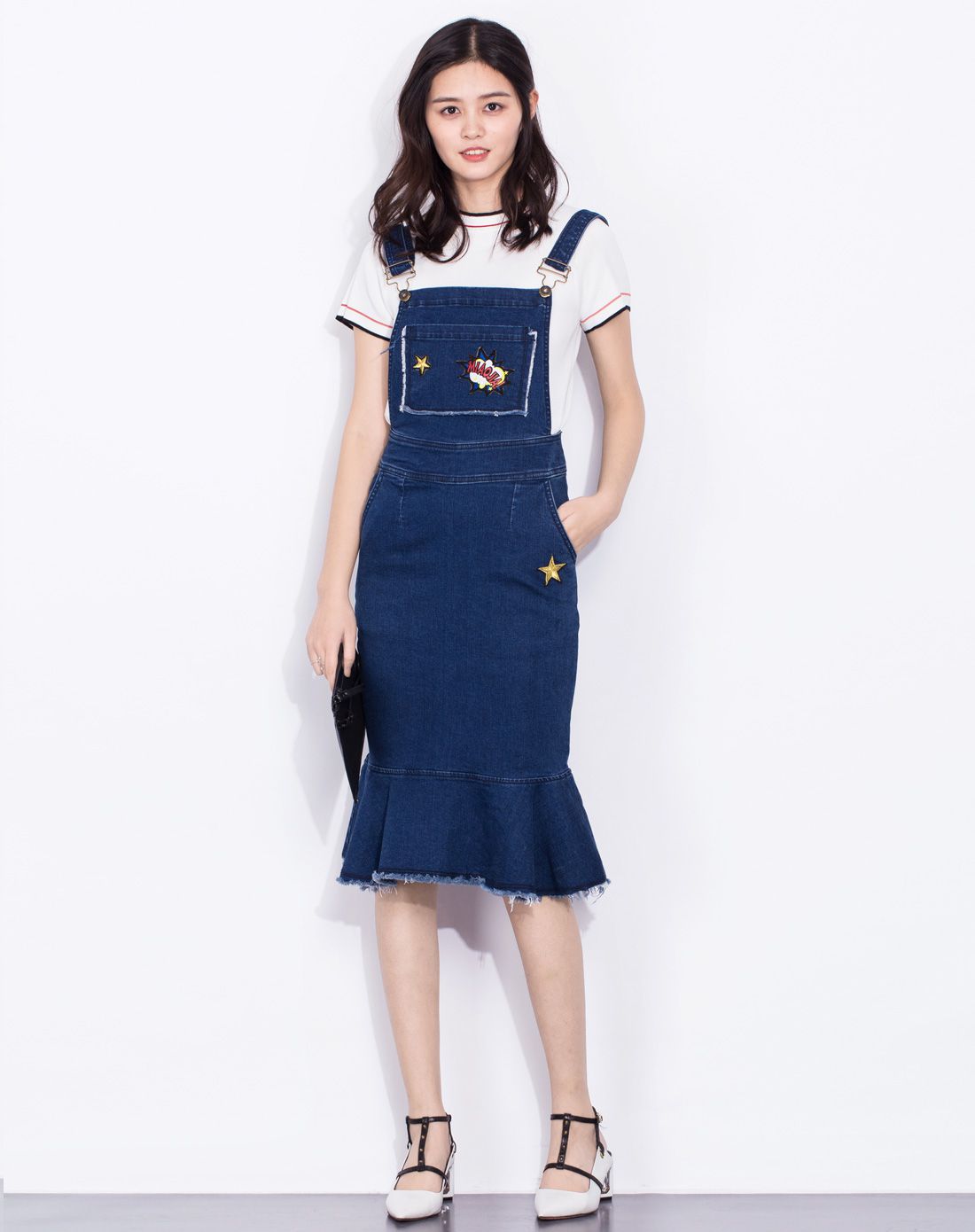 蓝色背带鱼尾牛仔裙