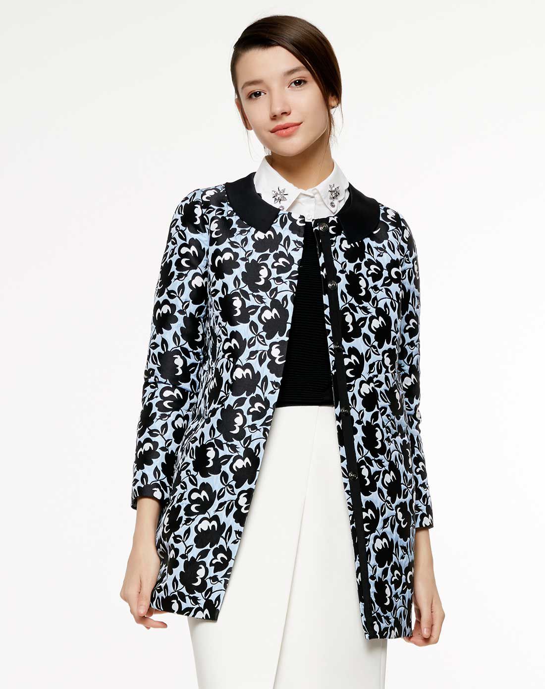 女青蓝立体大提花配领h型风衣