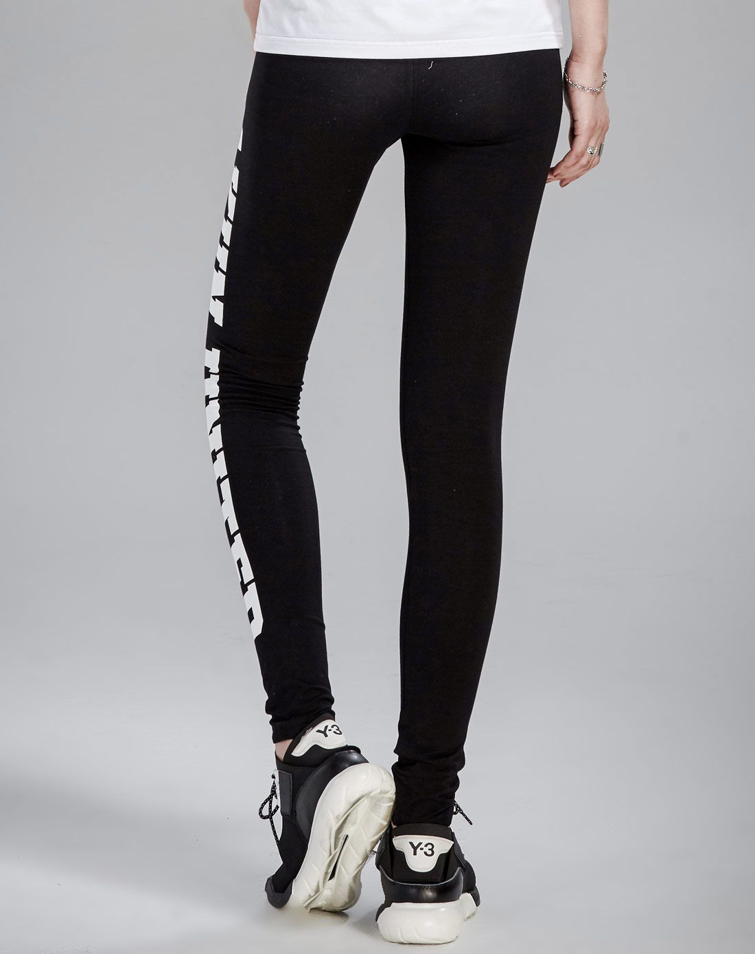 韩国潮牌 女款黑色时尚健美裤 个性潮搭