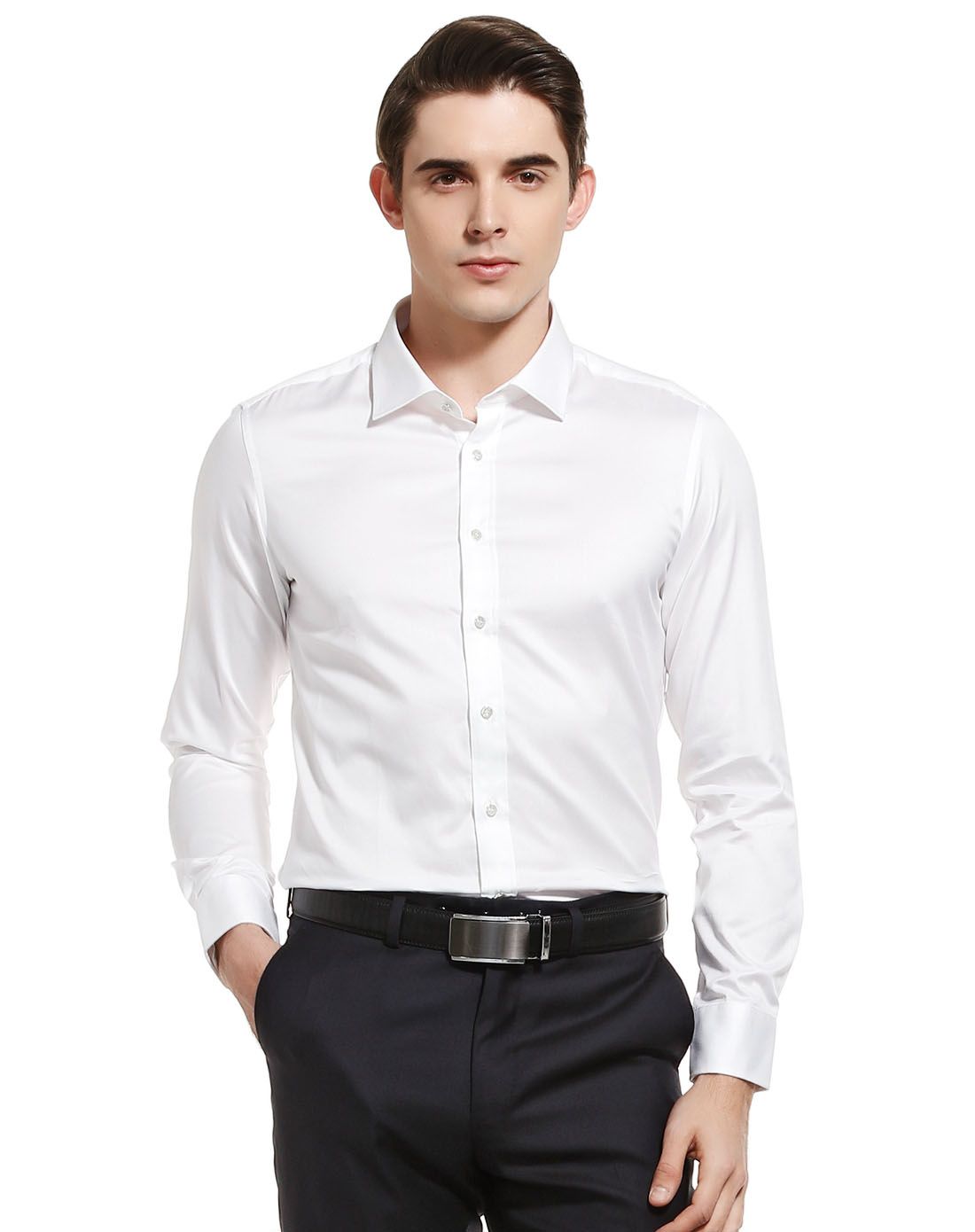 白色商务通勤长袖衬衫