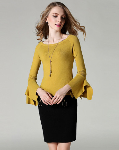 姜黄圆领个性马蹄袖毛衣