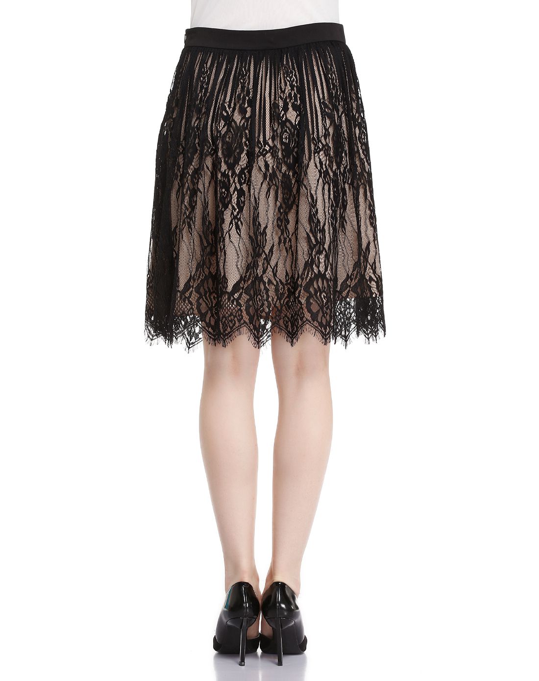 花纹蕾丝百搭半身裙