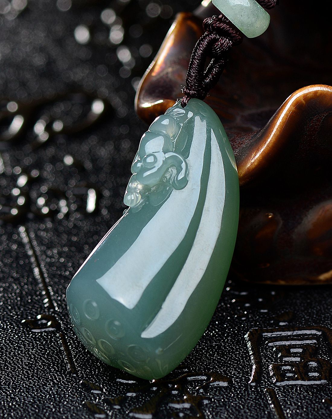 天然a货冰种水润细腻一品青莲翡翠吊坠