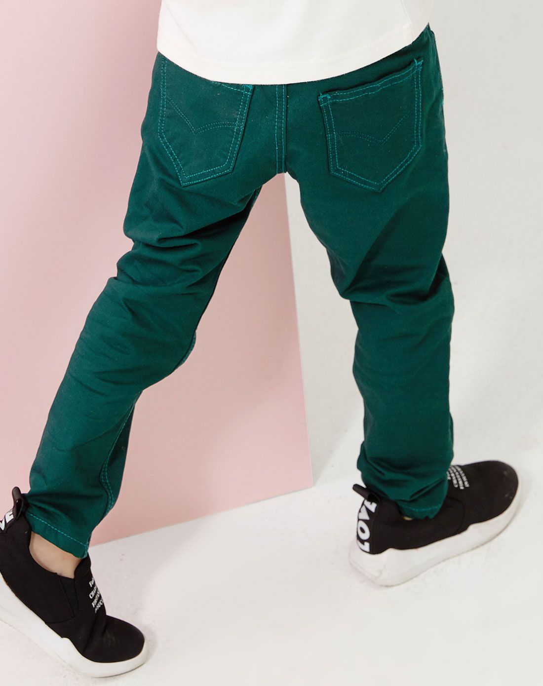 男童绿色秋季裤子