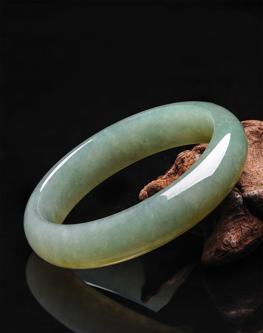 mary windsor 水润黄绿双彩翡翠手镯 圈号57(附证书)