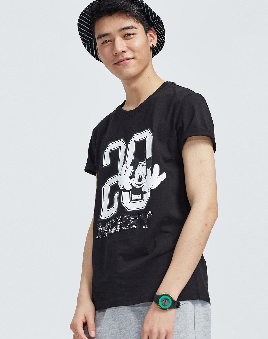 mtee迪士尼剪刀手数字印花短袖恤