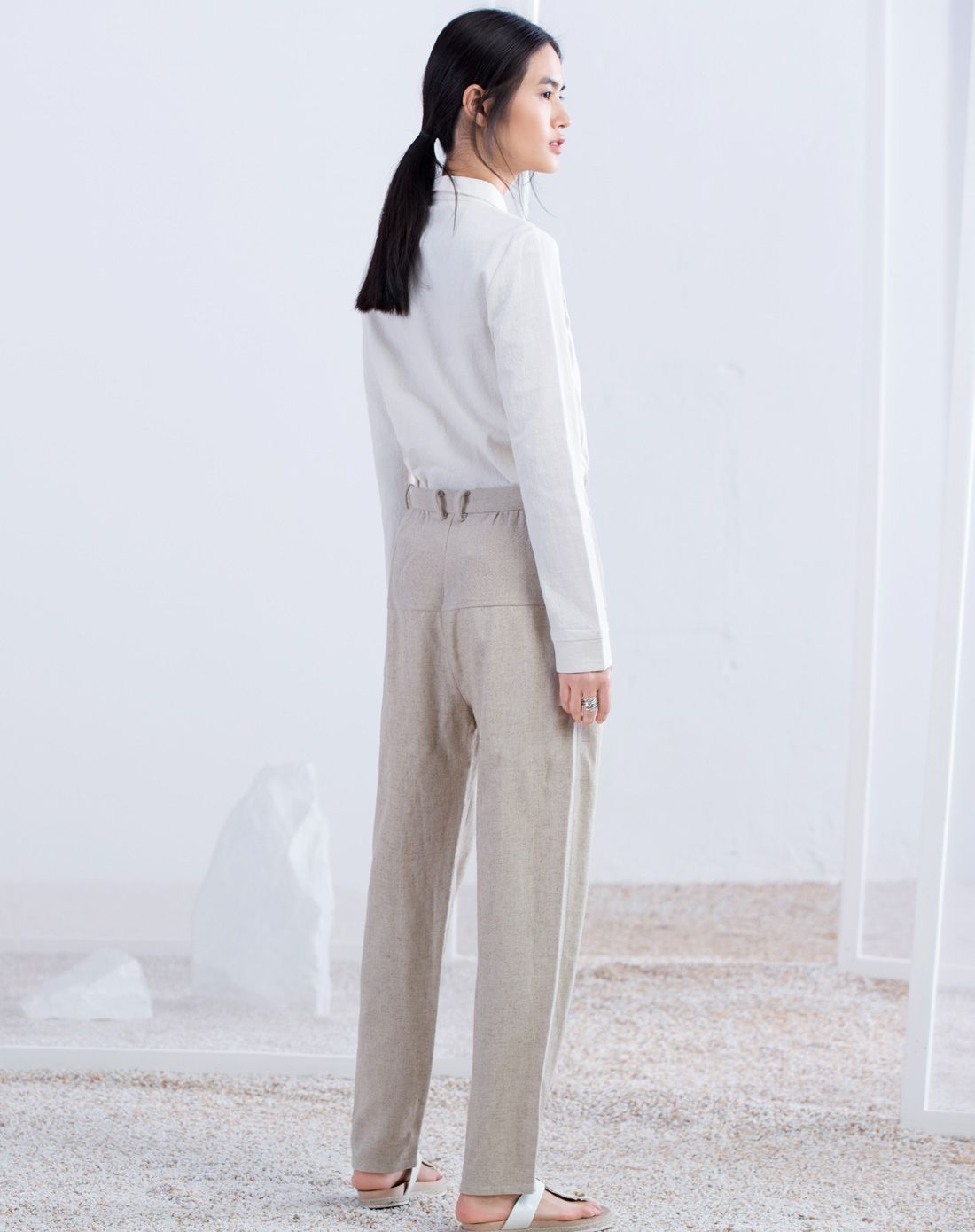 荼白简约拼色条纹polo领衬衫