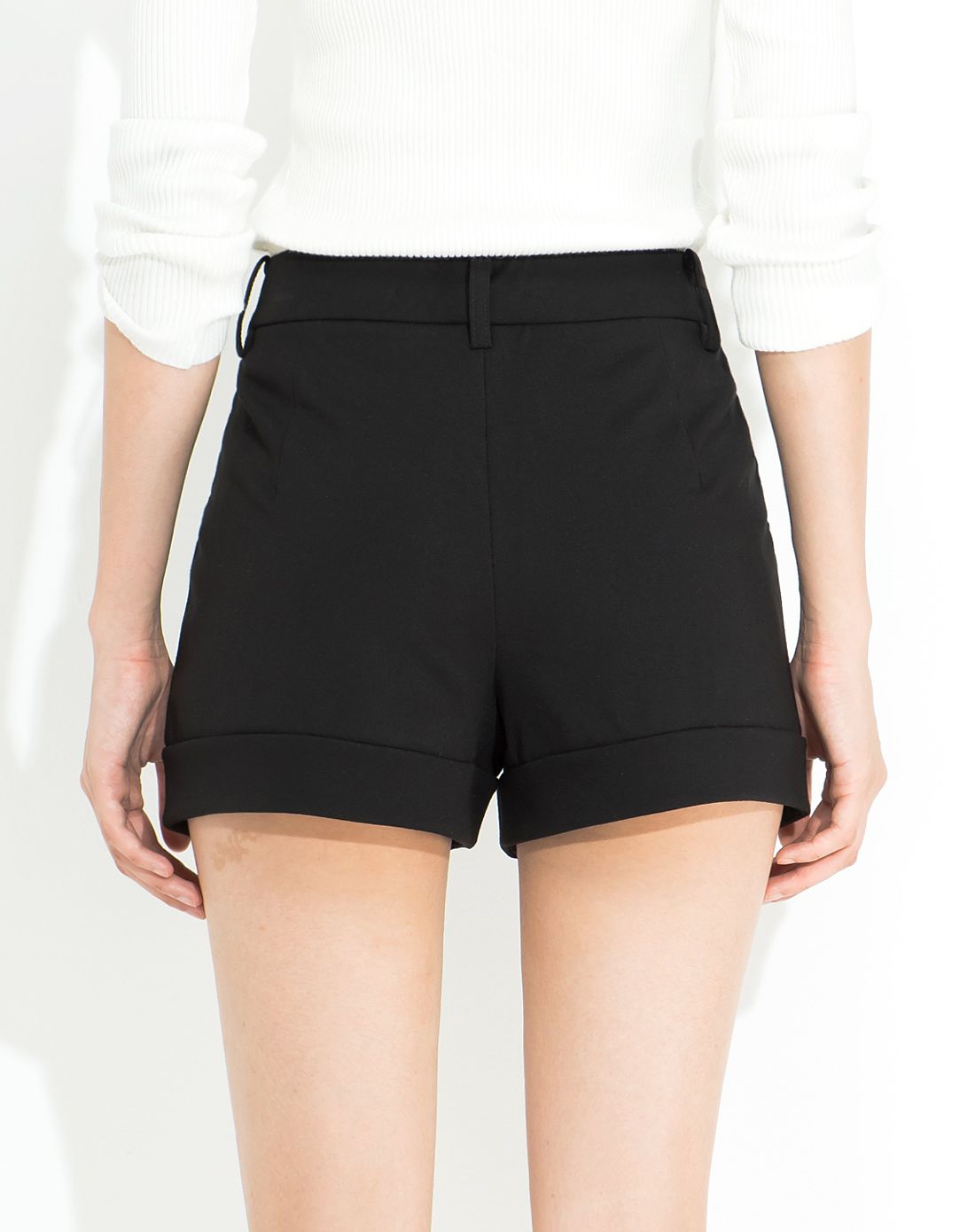 黑色时尚加厚三分裤