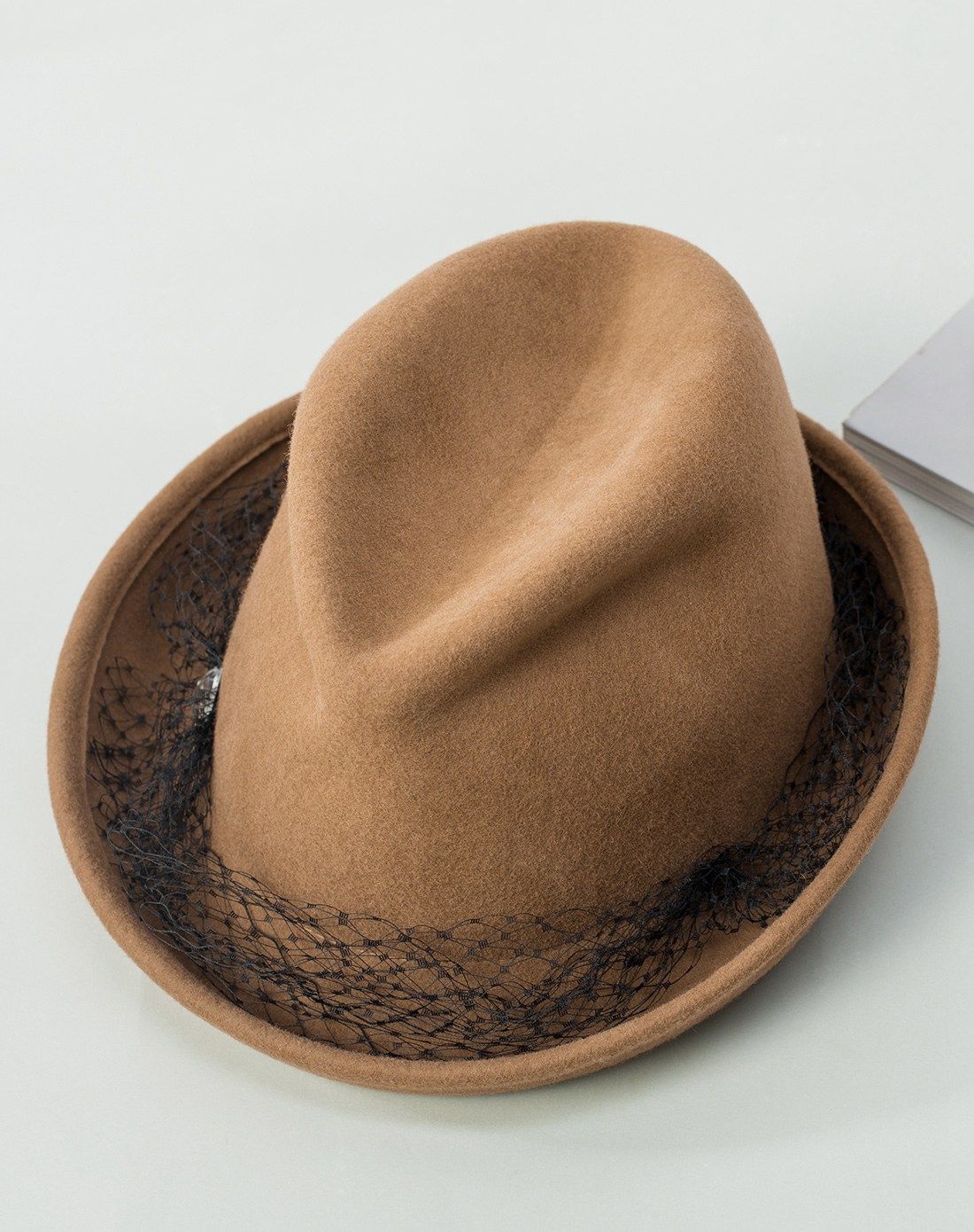 驼色英伦复古遮阳毡帽子羊毛礼帽毛呢盆帽