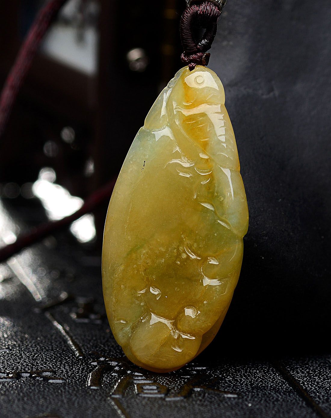 天然a货翡翠冰润黄翡巧雕喜事连连吊坠