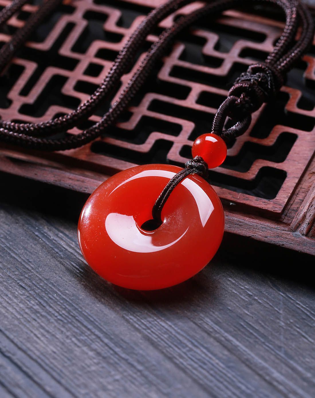 柏诗翠 天然红玛瑙挂件 平安扣