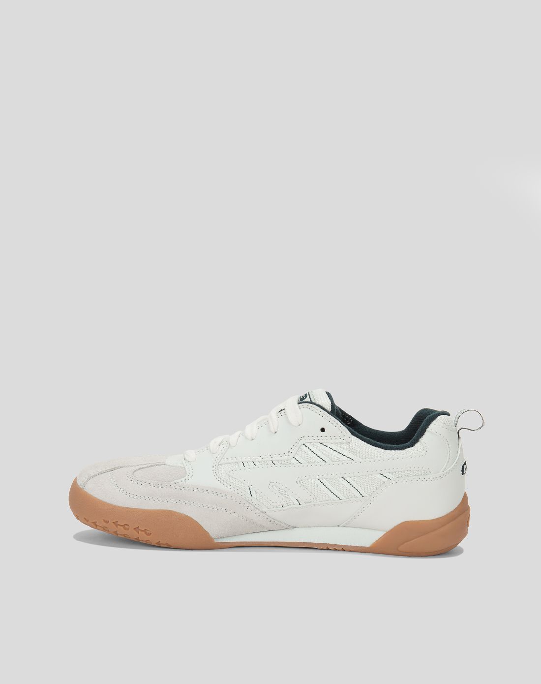 hi-tec男款白色低帮透气壁球鞋徒步鞋