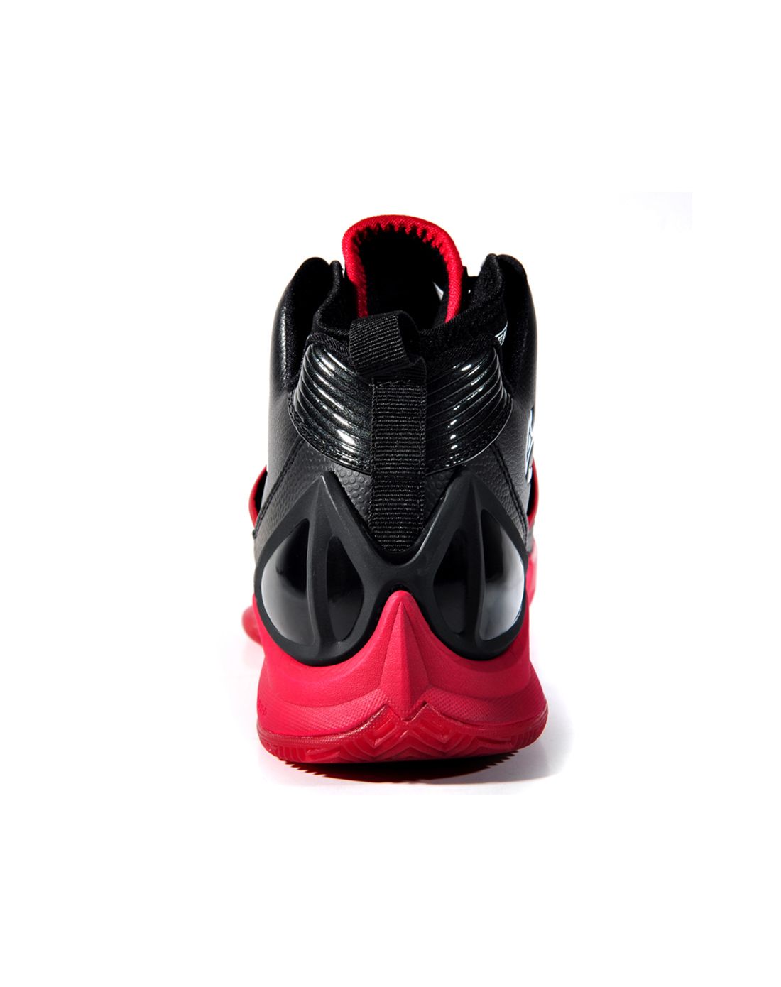 巴蒂尔七代 男款黑配红色专业篮球鞋 透气耐磨