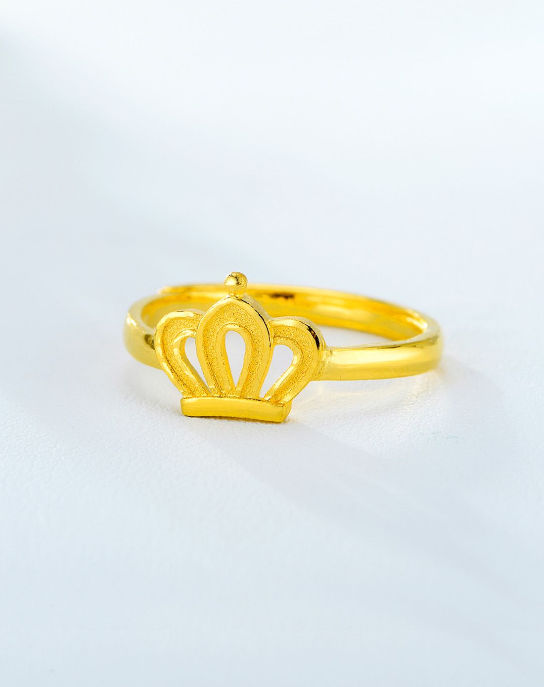 中国黄金 足金 女王王冠戒指 约3克 定价