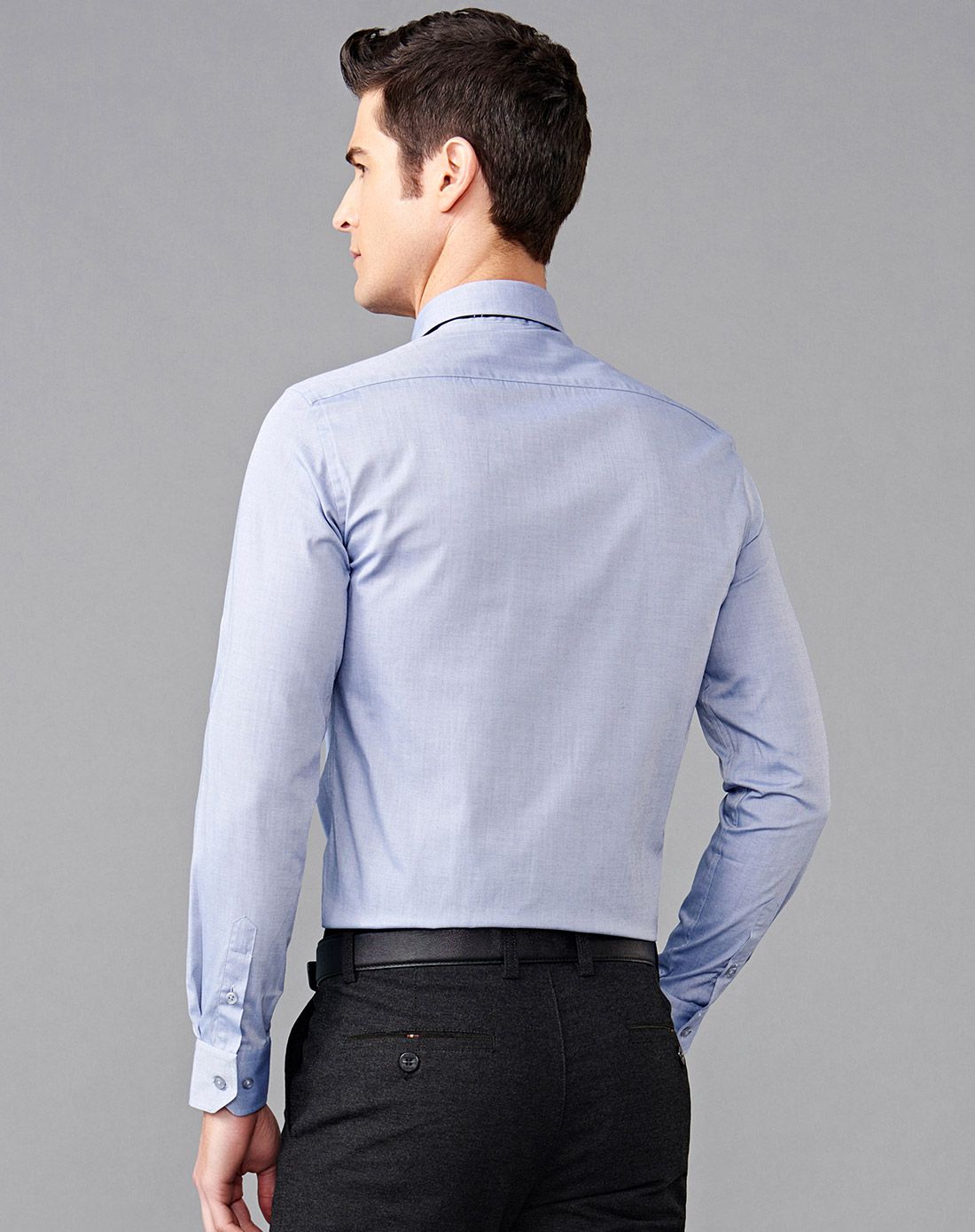 灰蓝色纯色基础款商务长袖衬衫