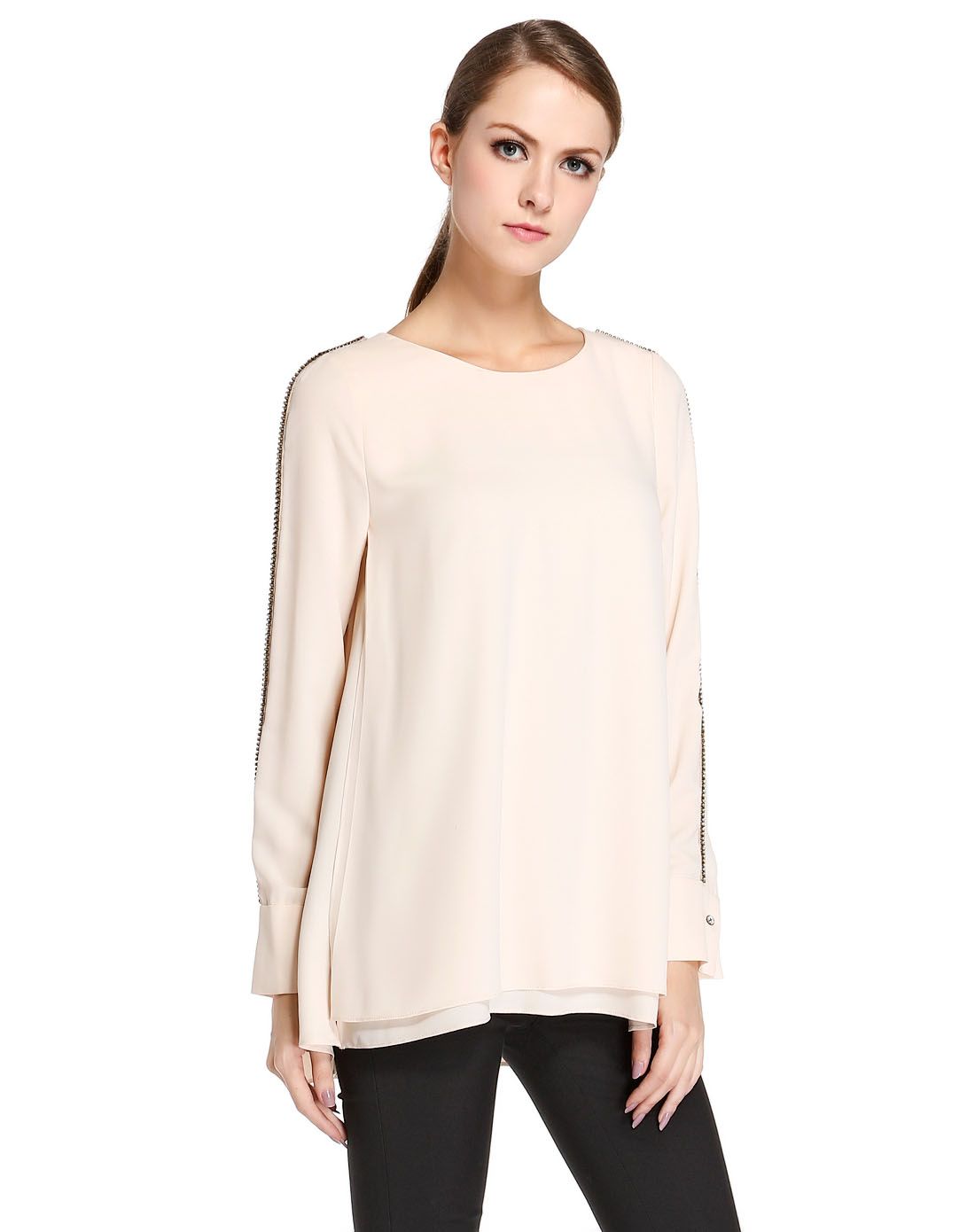 浅米色时尚百搭长袖上衣