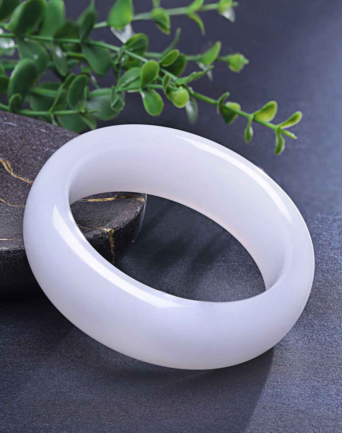 柏诗翠 油润细腻碳酸盐质玉手镯 宽版