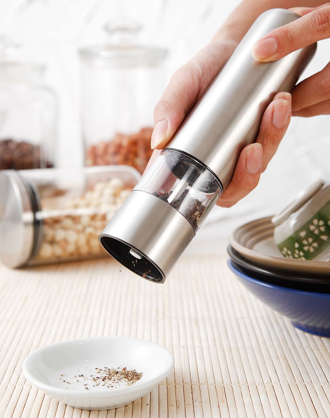 > 厨房不锈钢电动胡椒粉研磨器(不锈钢)