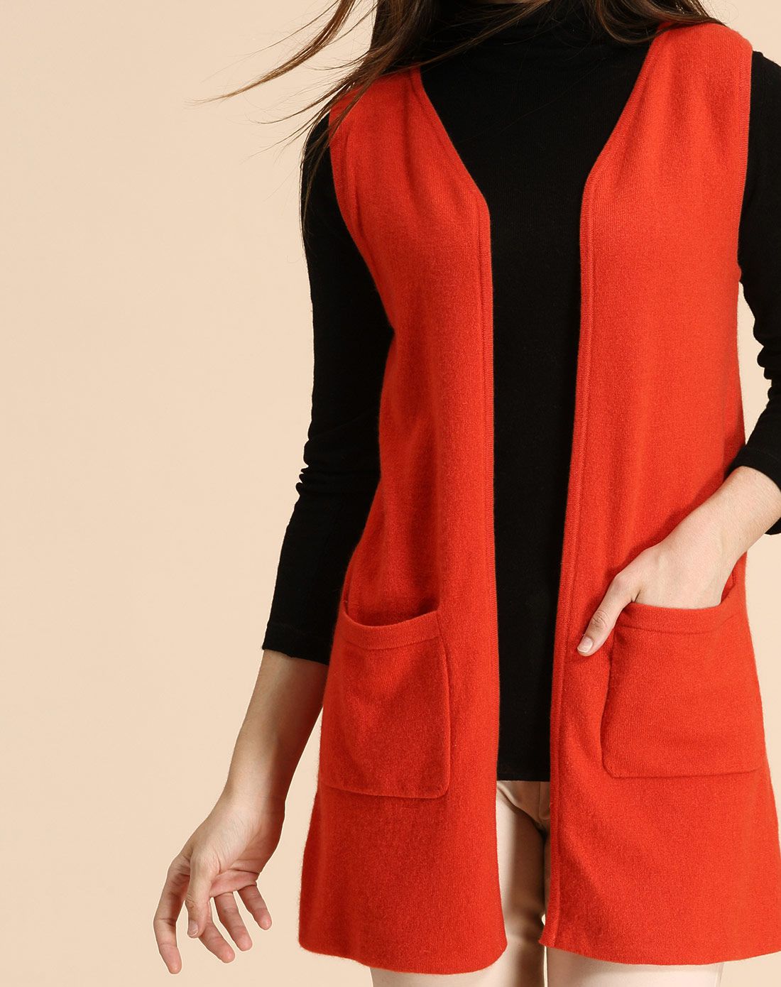 女橘红山羊绒v开领长背心