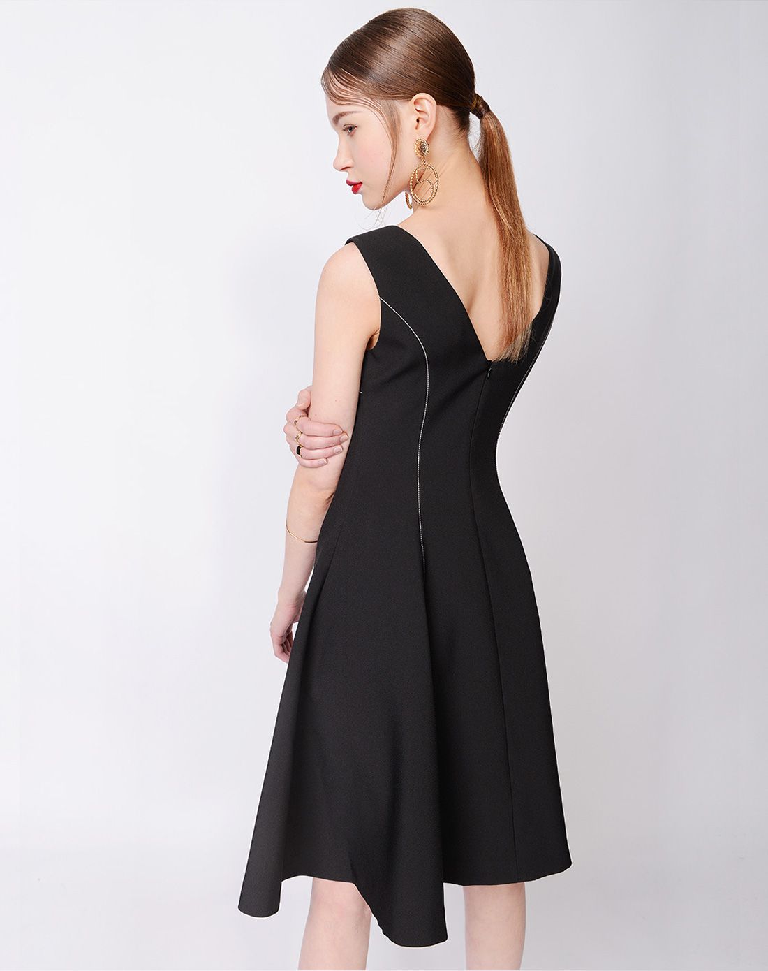 女性珍萃黑黑色v领无袖连衣裙连衣裙珍萃黑