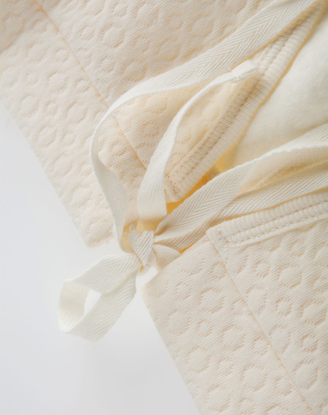 中性本白色空气层系带开裆裤