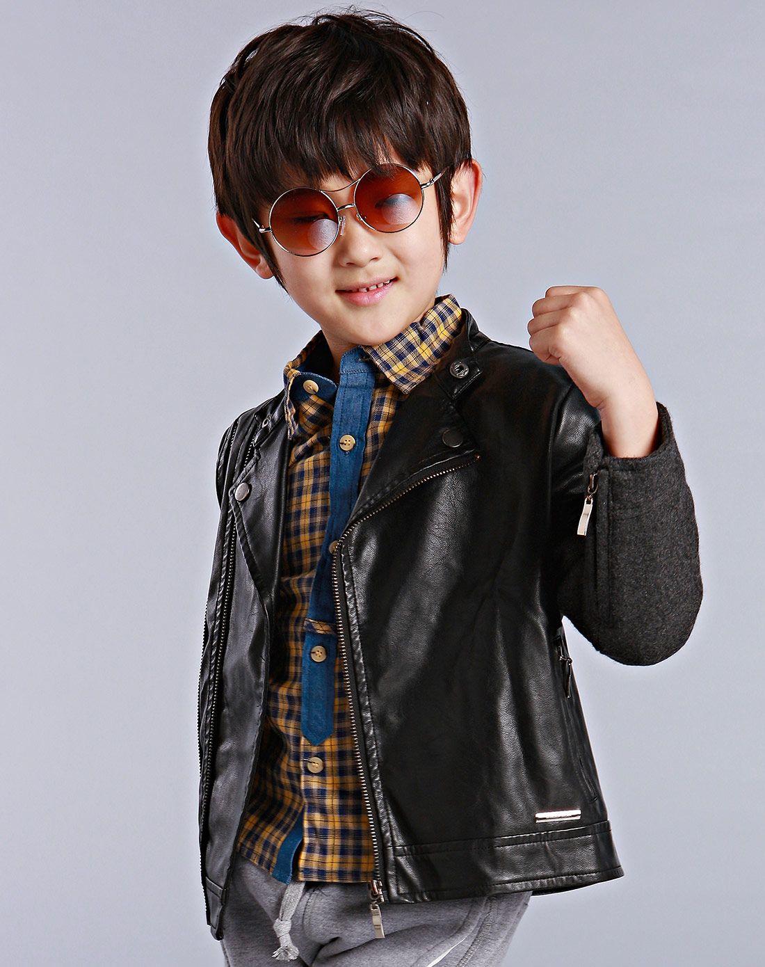 男黑色男童皮衣