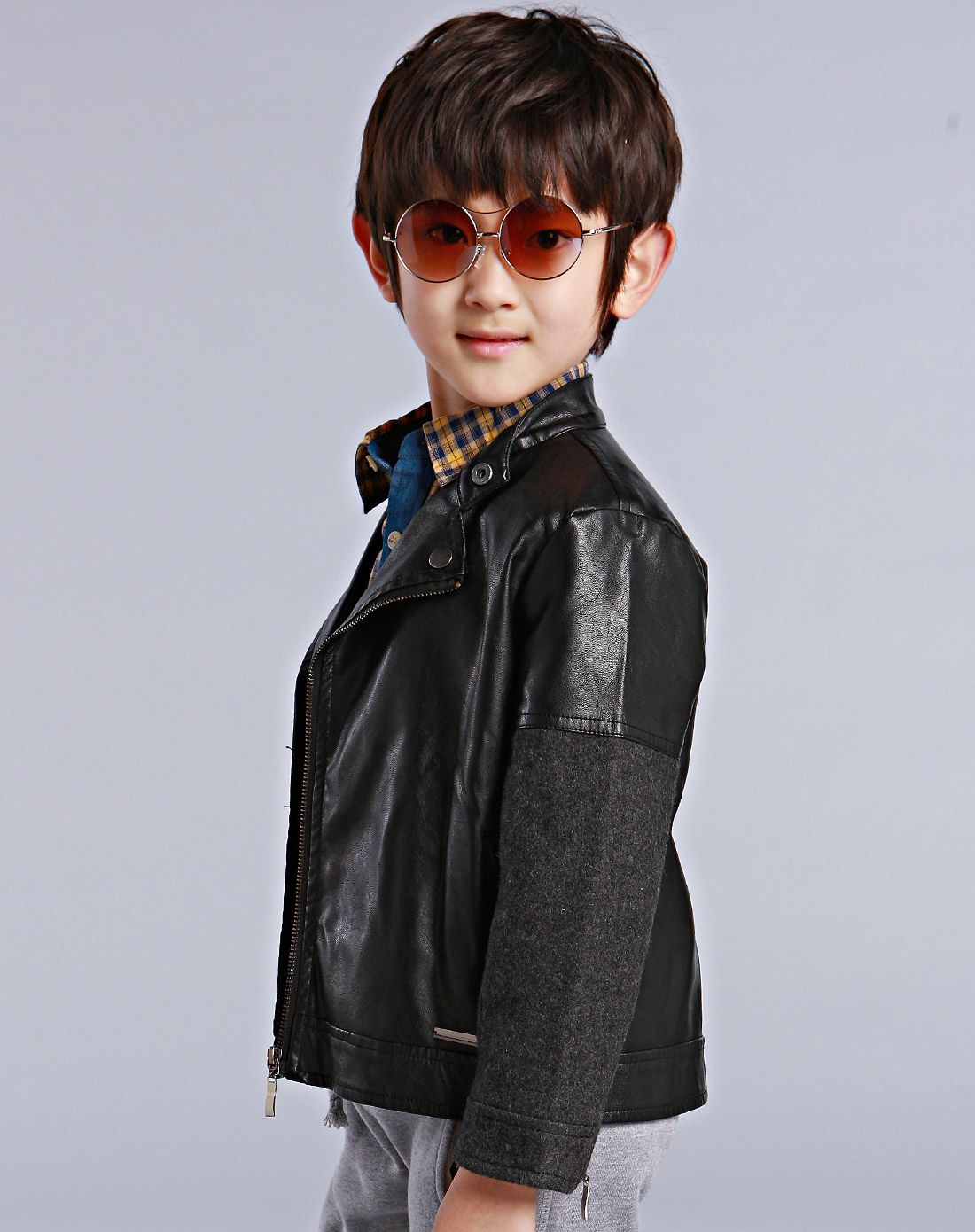 男黑色男童皮衣