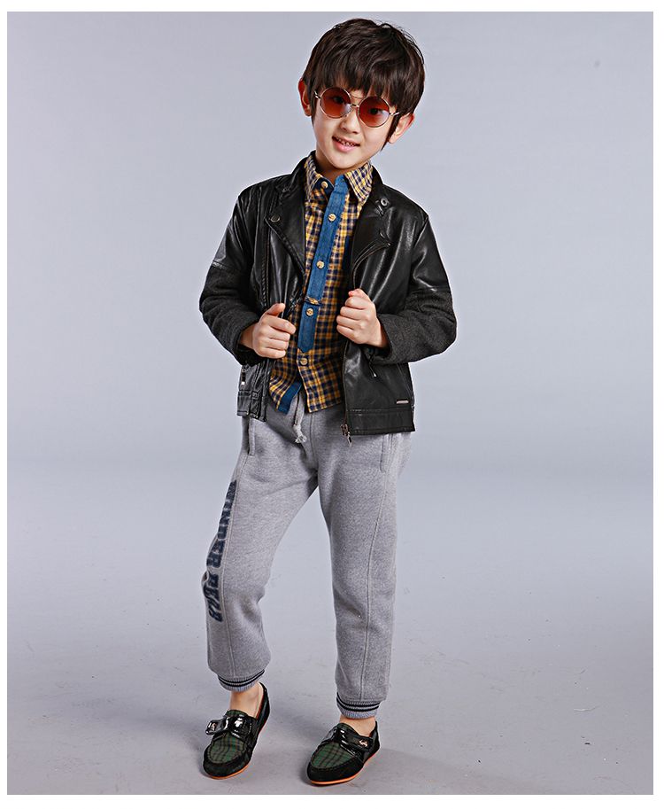 男童黑色皮衣
