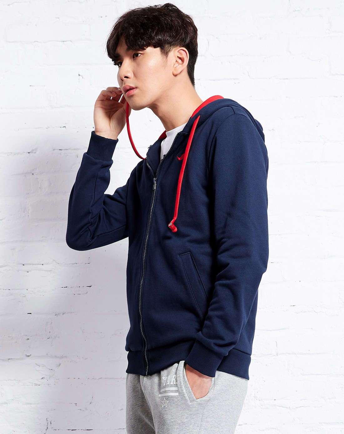 男款藏青音乐耳机款开衫甩帽长袖外套