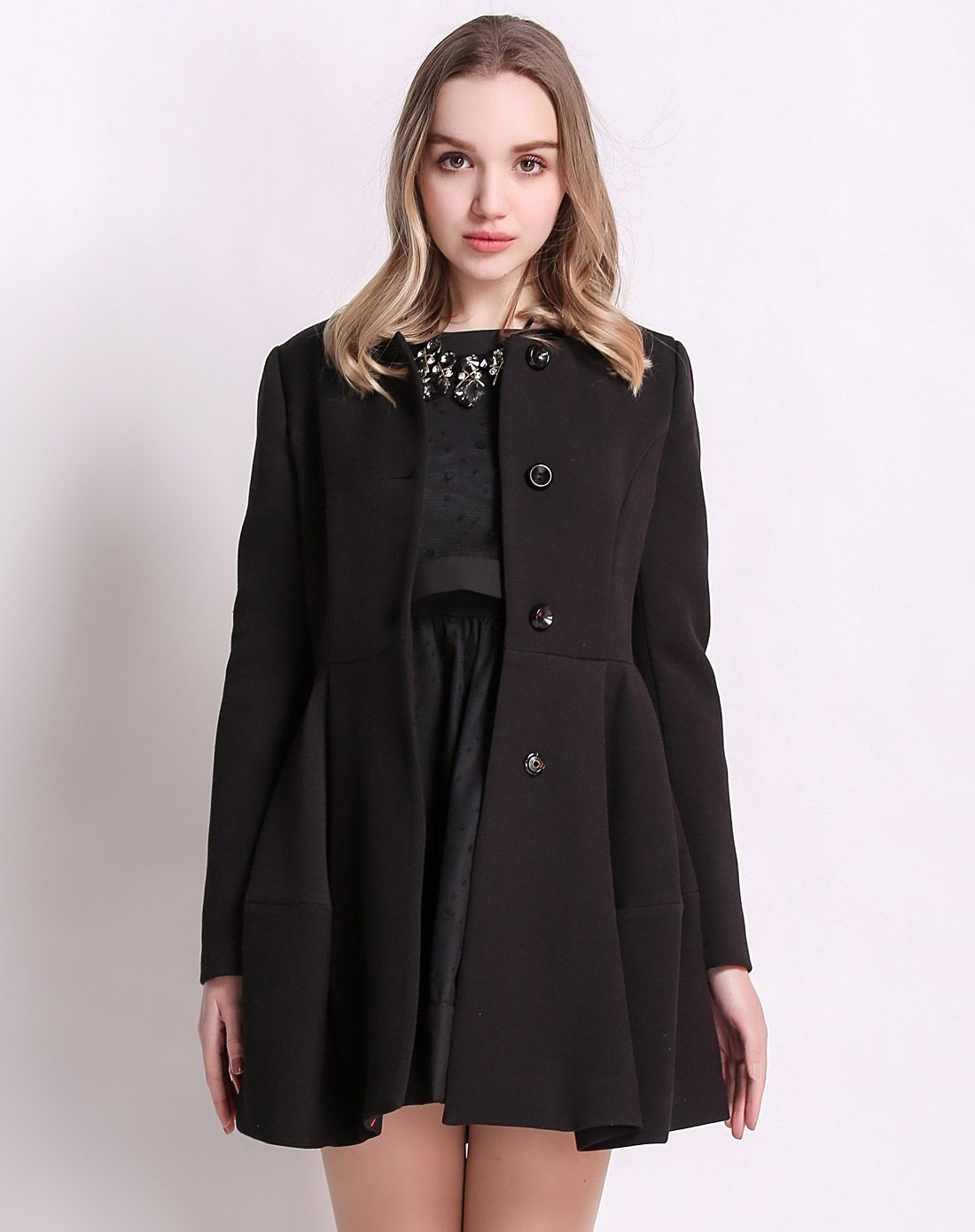 长袖圆领黑色风衣