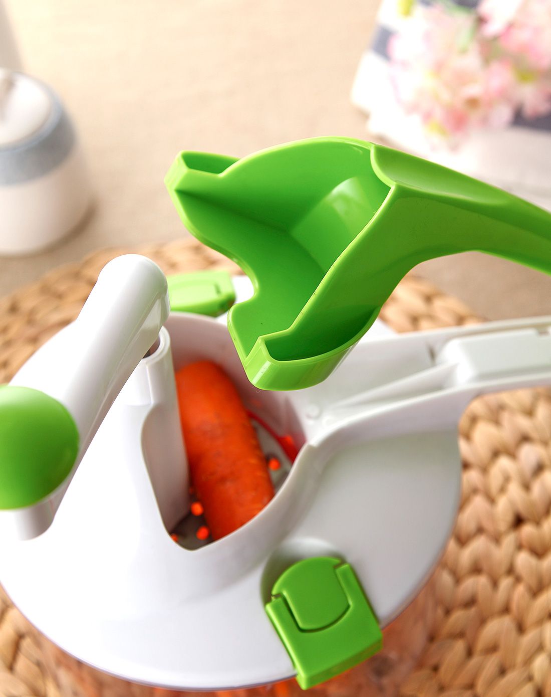 厨房多功能手摇切菜器