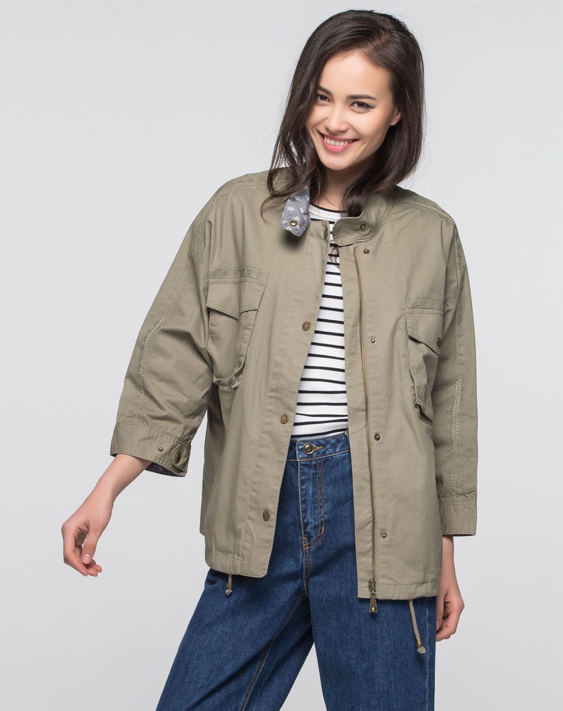 绿卡其色休闲风格百搭外套