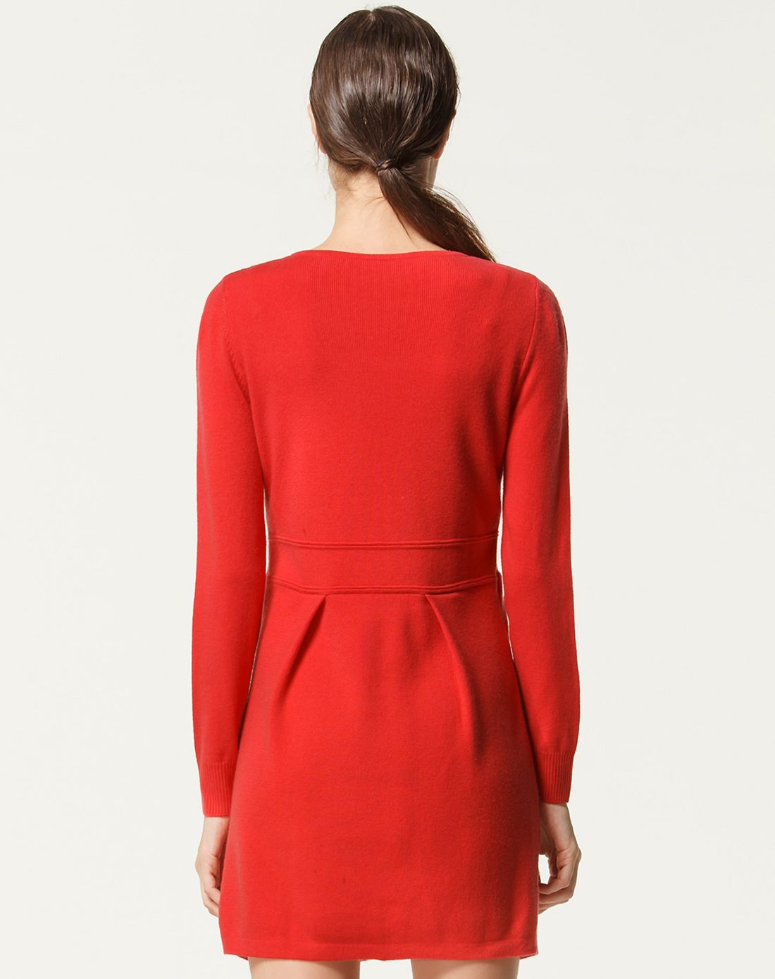 羊毛茜红色圆领连衣裙