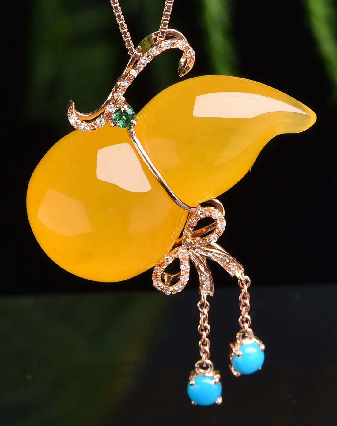 亿珍阁 18k金伴钻镶嵌鸡油黄葫芦琥珀蜜蜡吊坠 附证书 附证书