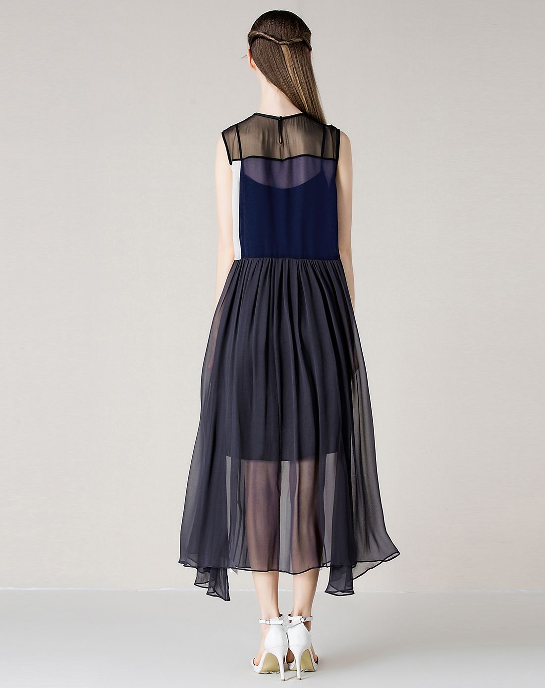 蓝黑色无袖圆领优雅修身高端气质真丝连衣裙