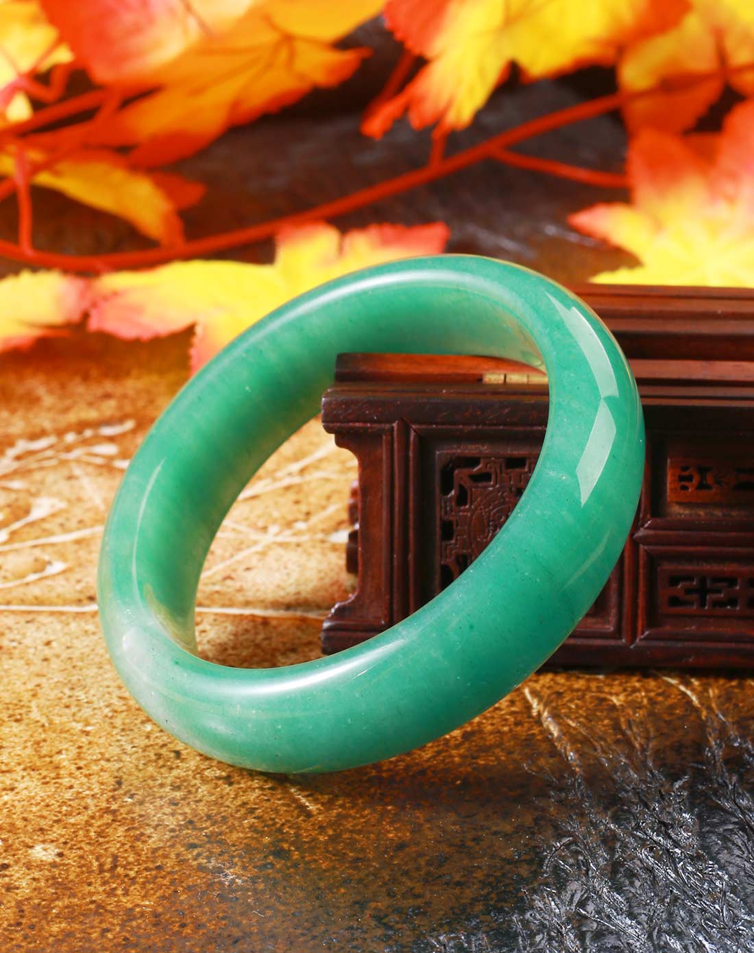 精品东陵玉手镯