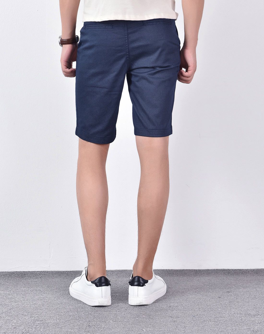 男式中灰蓝休闲五分裤