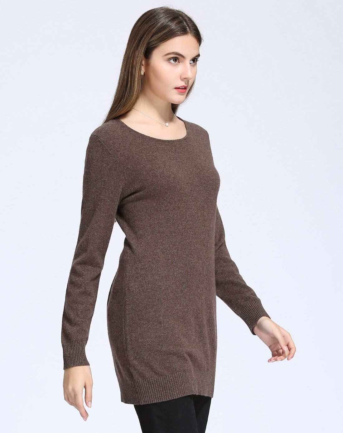 女款熟褐圆领中长套衫