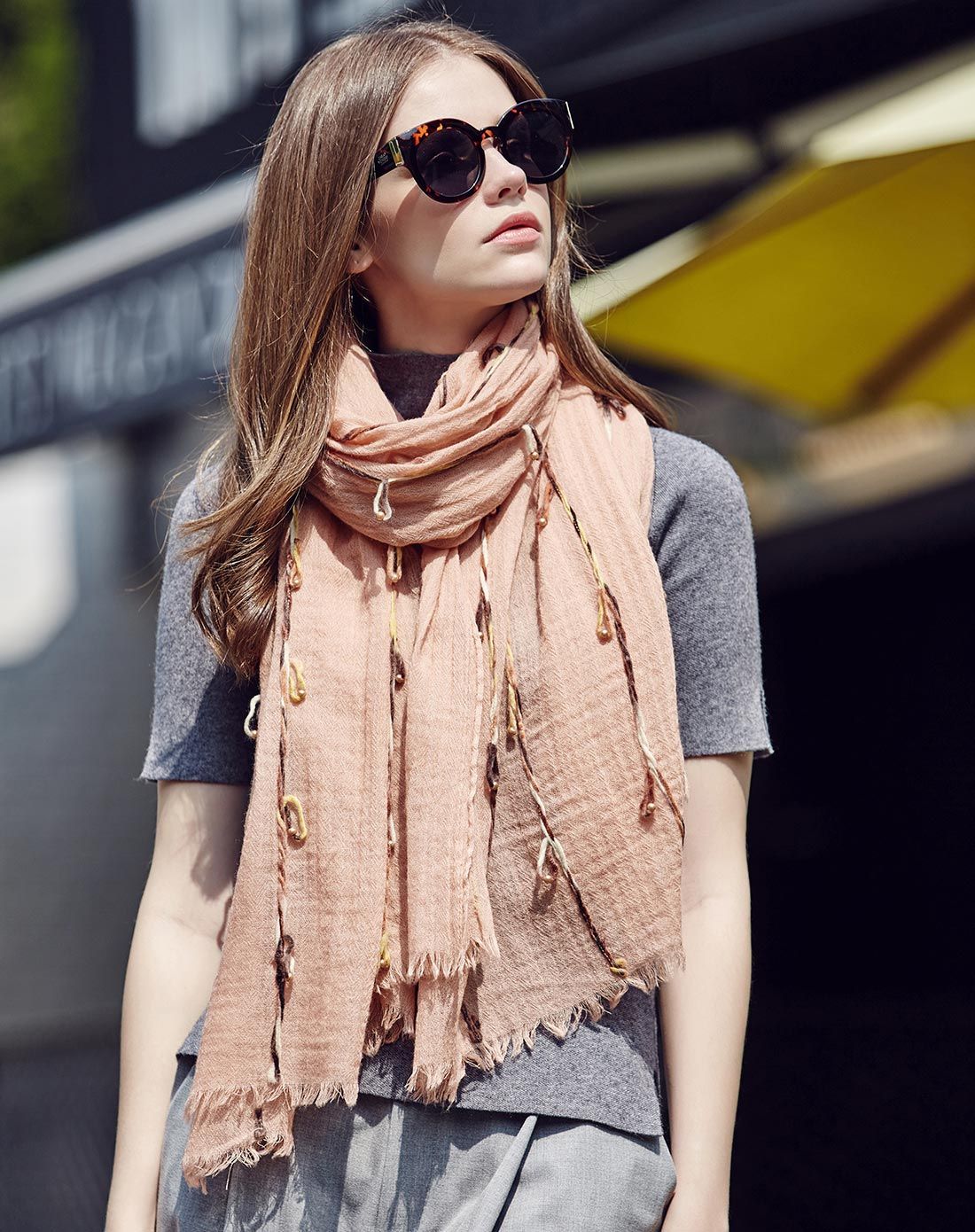 梭织加段染丝纯色时尚大披巾羊毛围巾