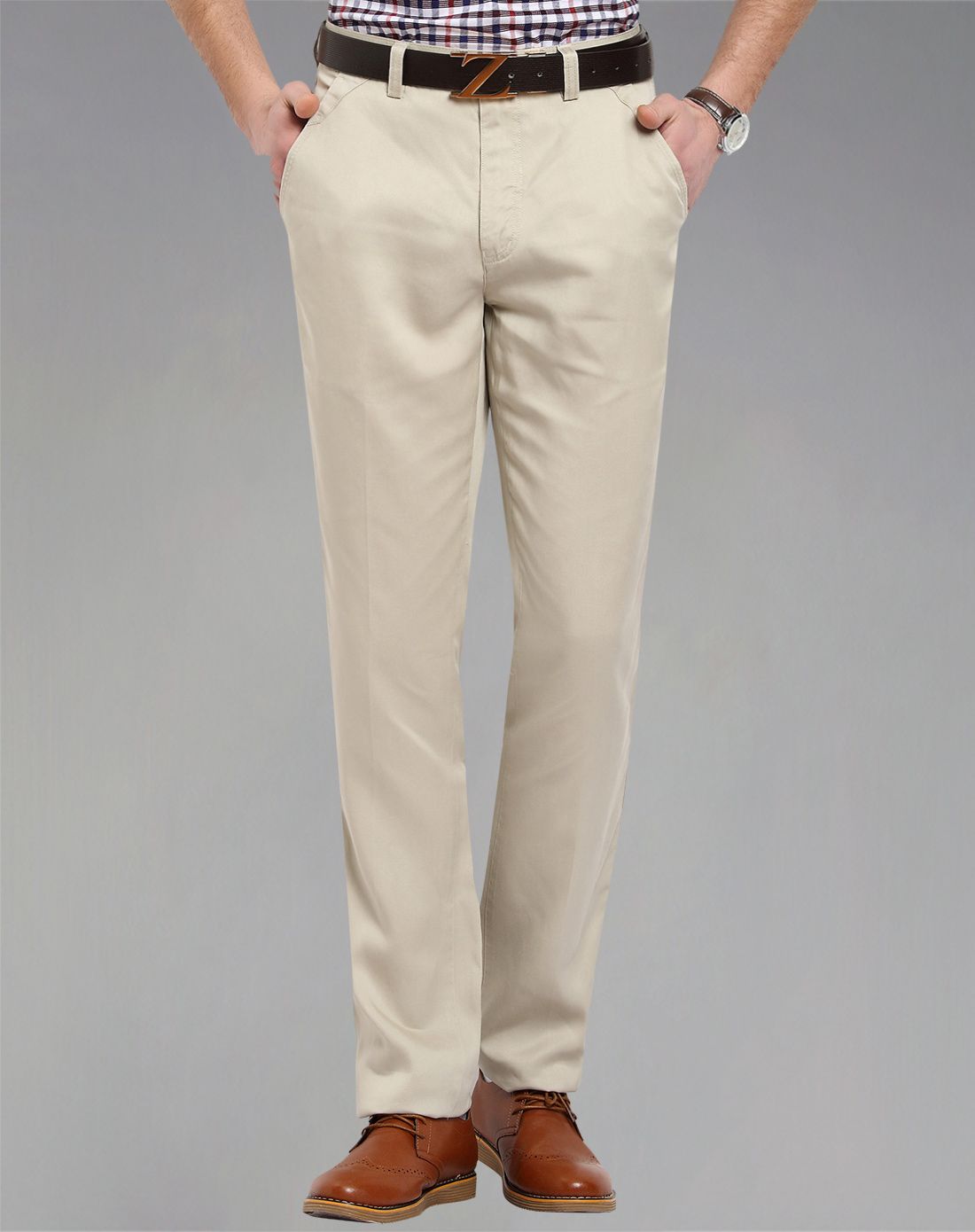 浅卡其色莱赛尔纤维修身休闲裤