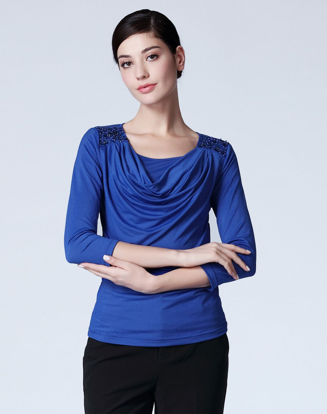 宝石蓝都市靓丽短袖针织衫