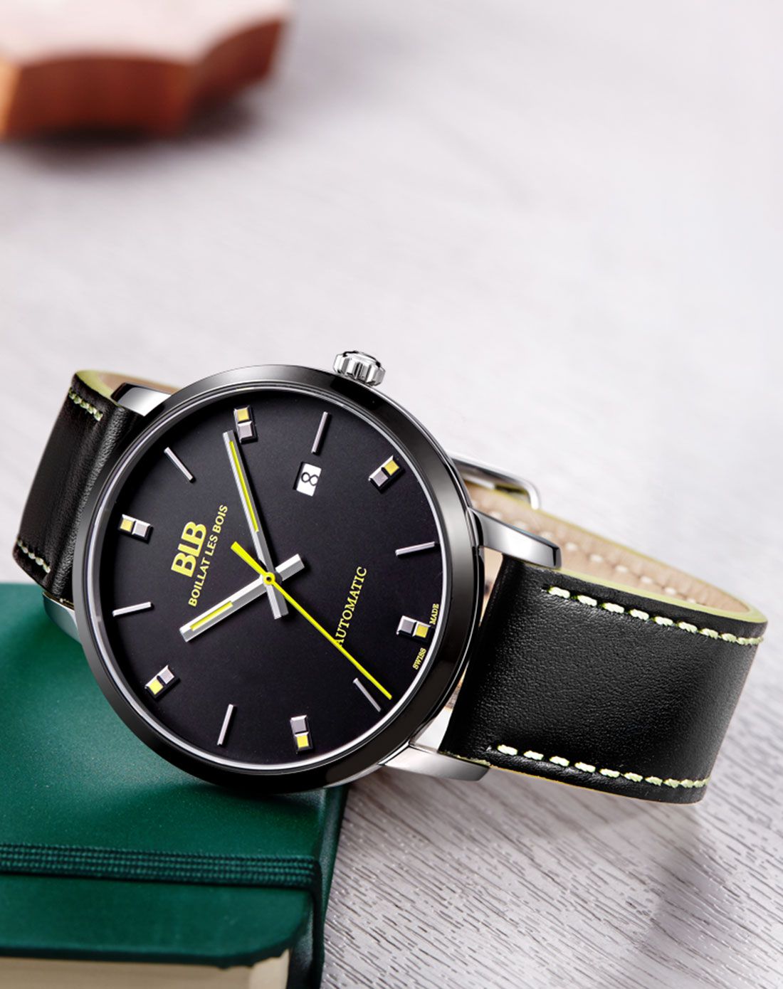 柏丽宝 优仕系列拼色条钉黑色机械男表