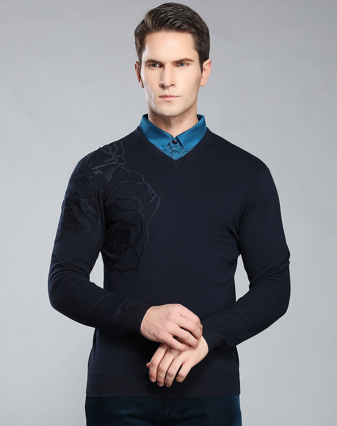 堡尼boni羊毛棉面料立体时尚织花v领羊毛衫ja667302a67_唯品会