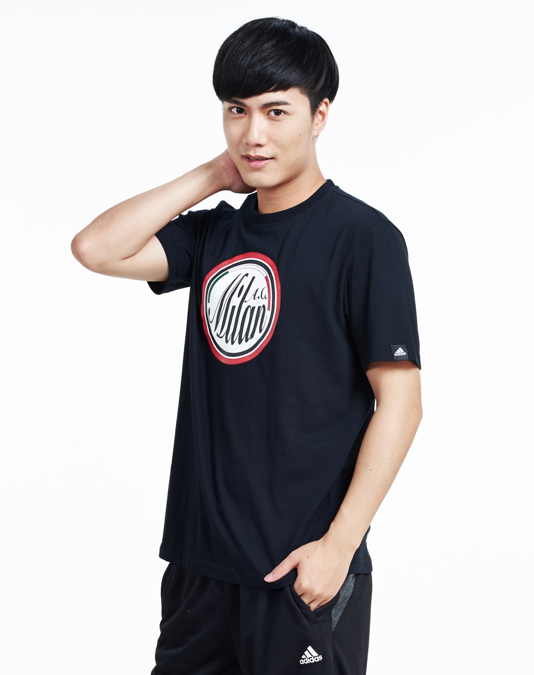 舒适透气 男款黑色ac米兰短袖t恤