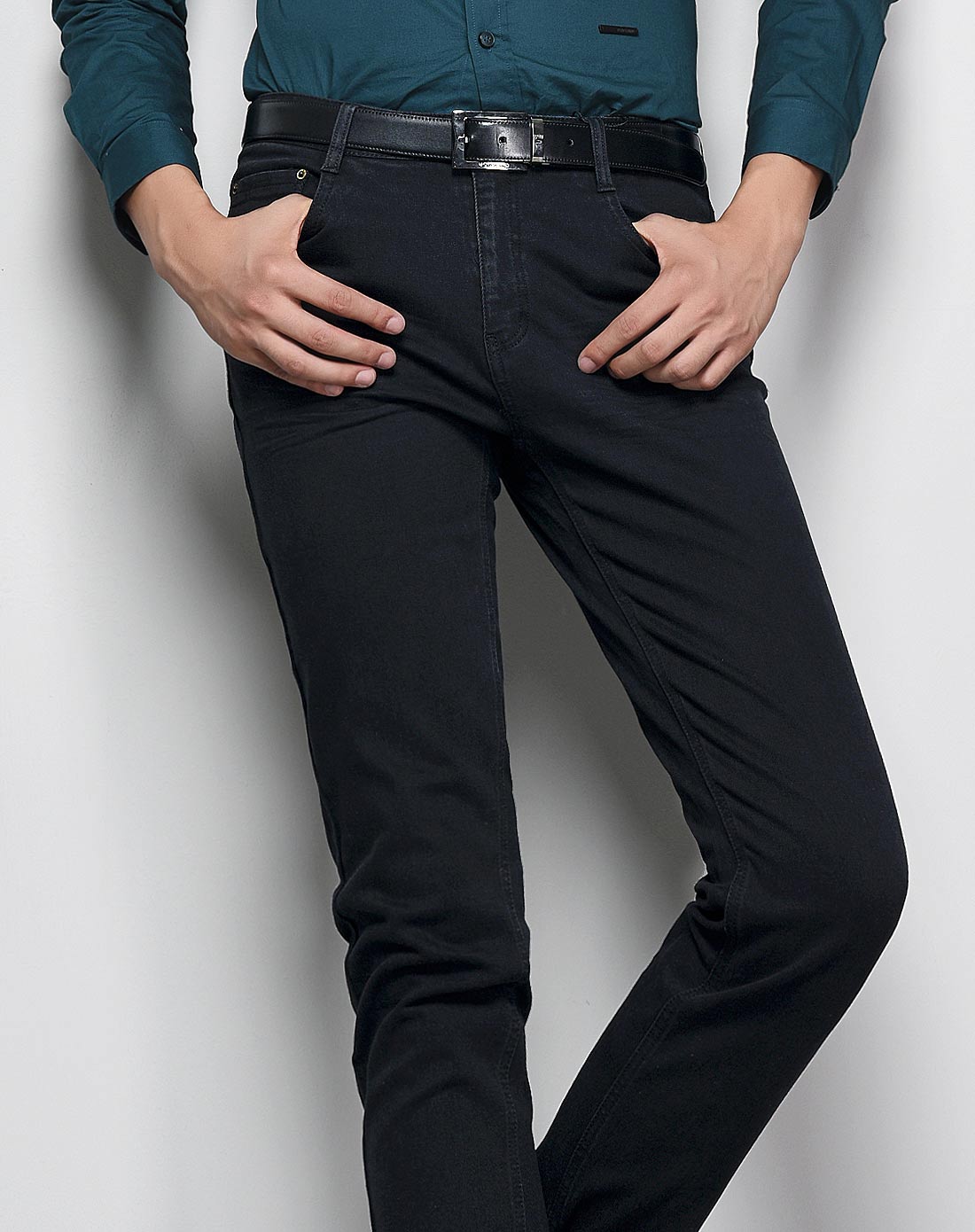 逸阳黑色修身牛仔裤em0064x-a01_唯品会