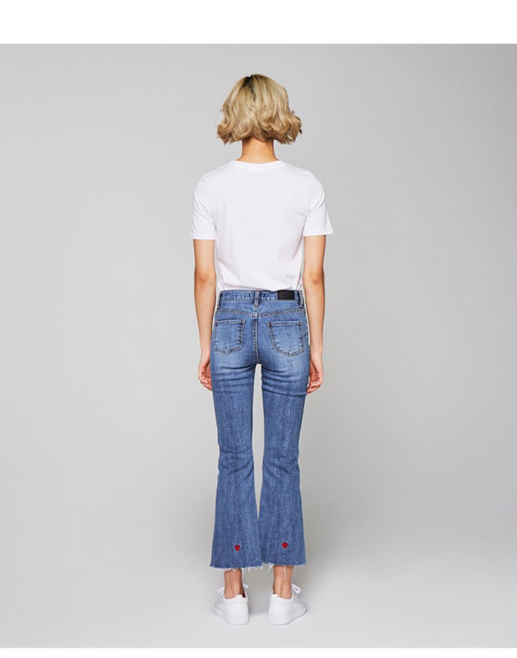 韩版修身显瘦爱心刺绣全昭旻/徐恩秀/朴初珑同款喇叭牛仔裤