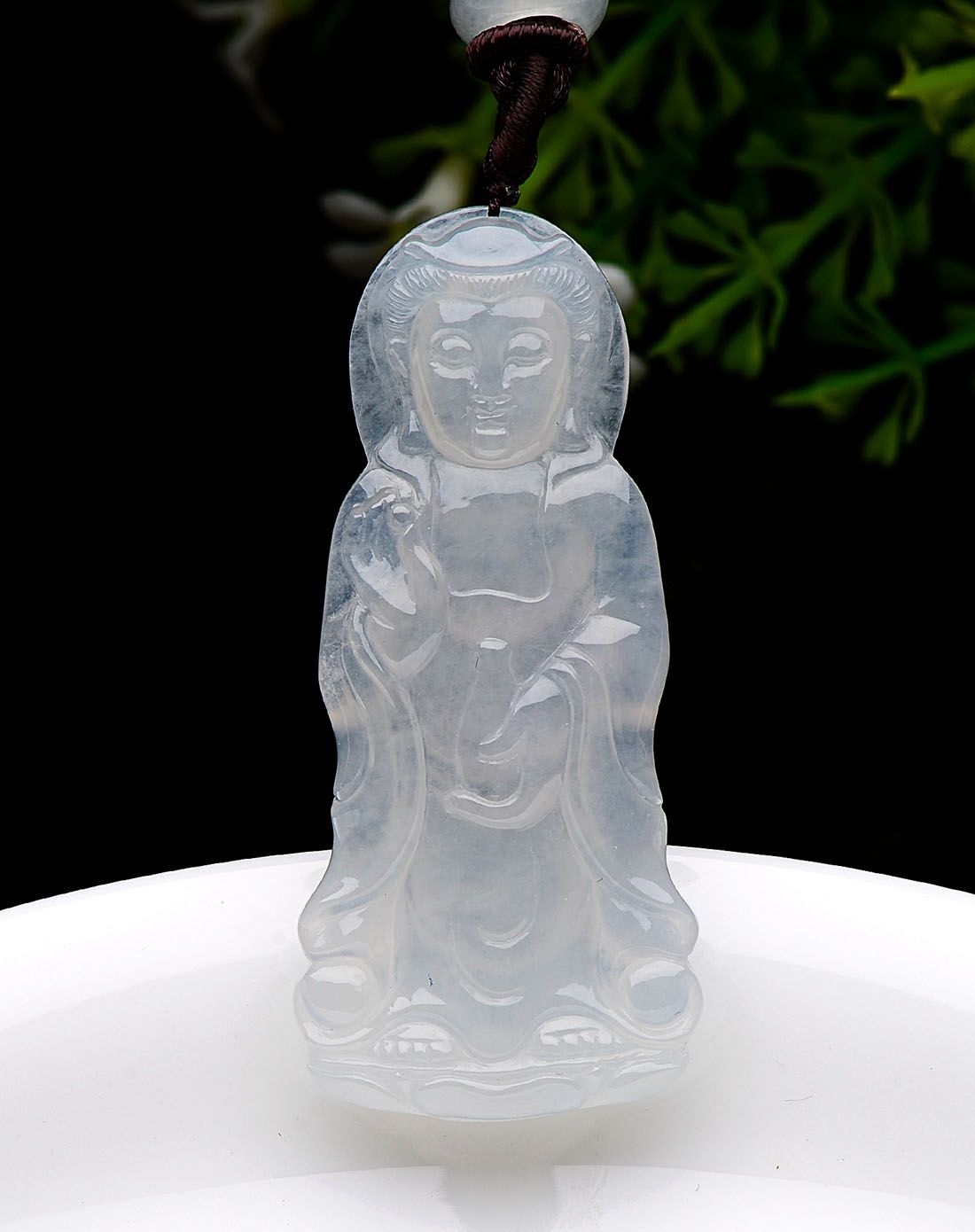 冰种莹白淡雅起光南海观音天然a货翡翠吊坠